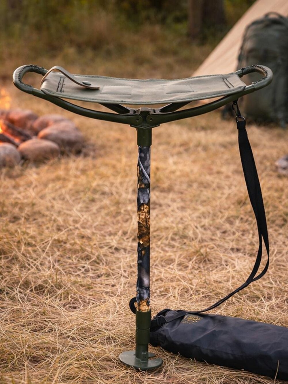 Walking Stick with Seat Hunting Shooting Stick Folding Leather Seat Camo